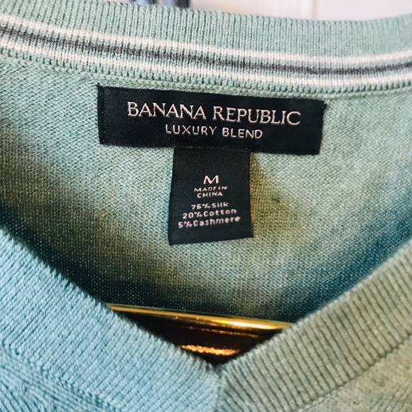 Banana Republic Sweater M - Picture 2 of 2
